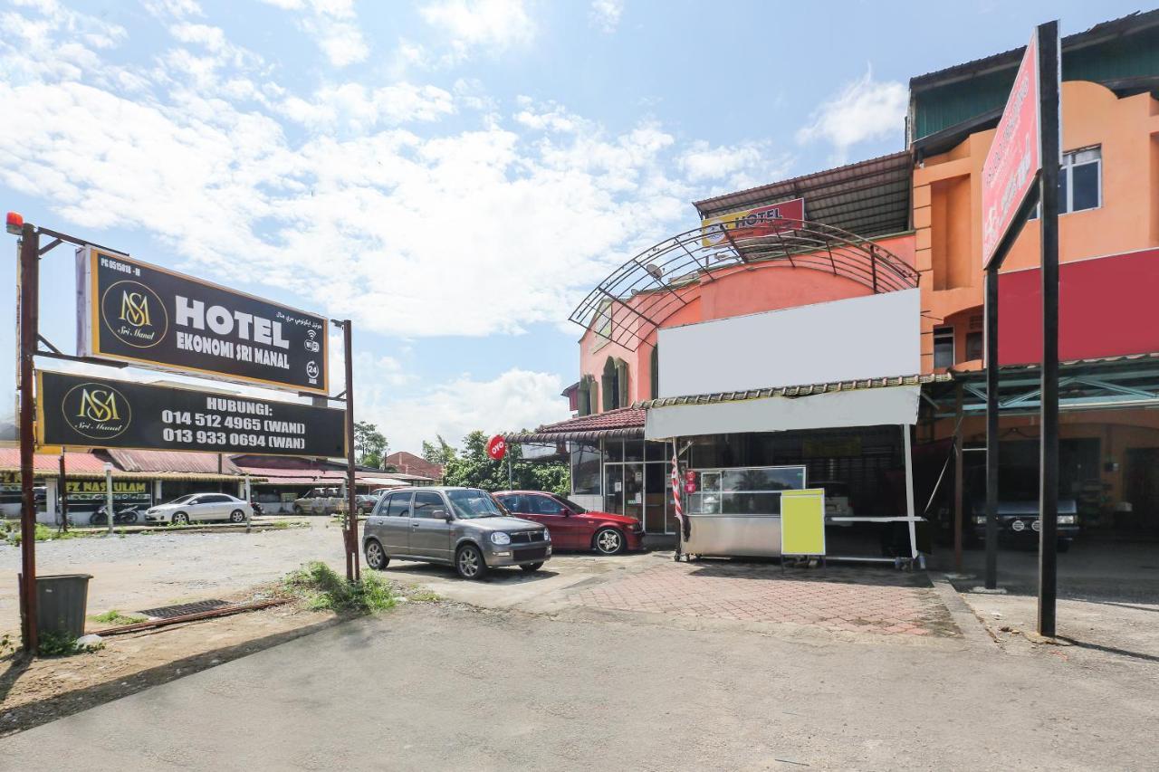 Oyo 90321 Hotel Bajet Sri Manal Танах-Мерах Экстерьер фото