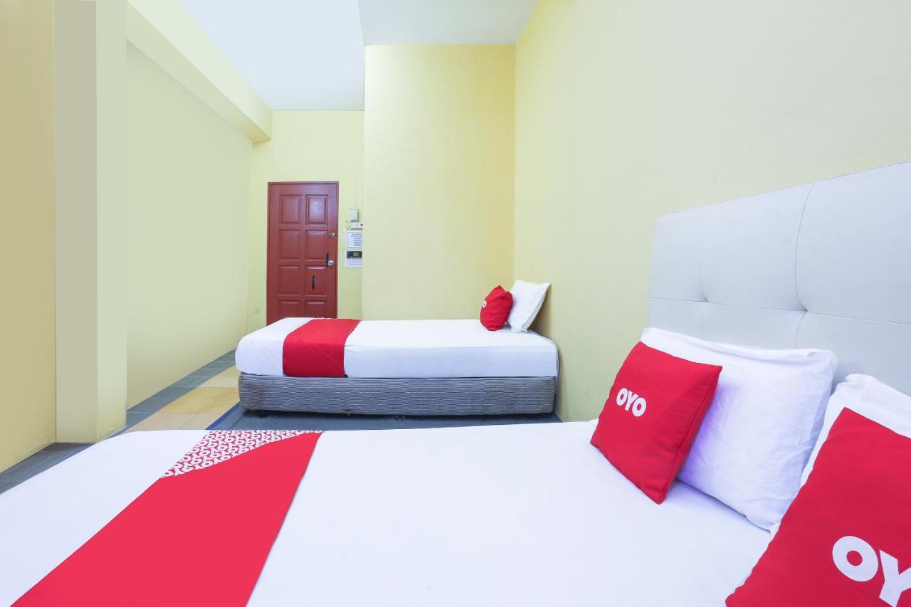 Oyo 90321 Hotel Bajet Sri Manal Танах-Мерах Экстерьер фото